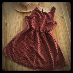 Sleeveless Lace overlay dress